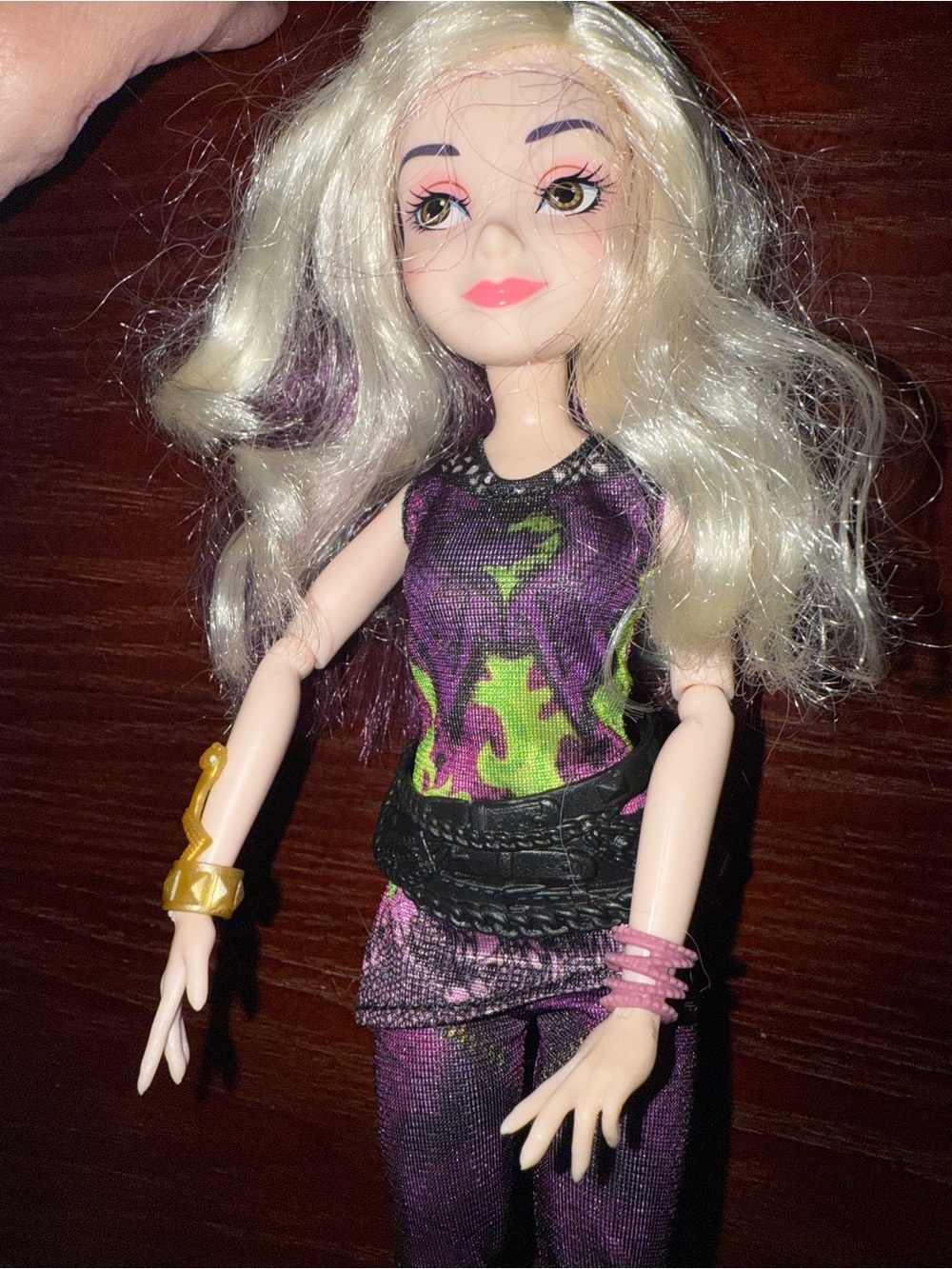 Descendants 2 Mal Fashion Doll Hasbro Blonde and Purple Hair - Picture 2 of 11
